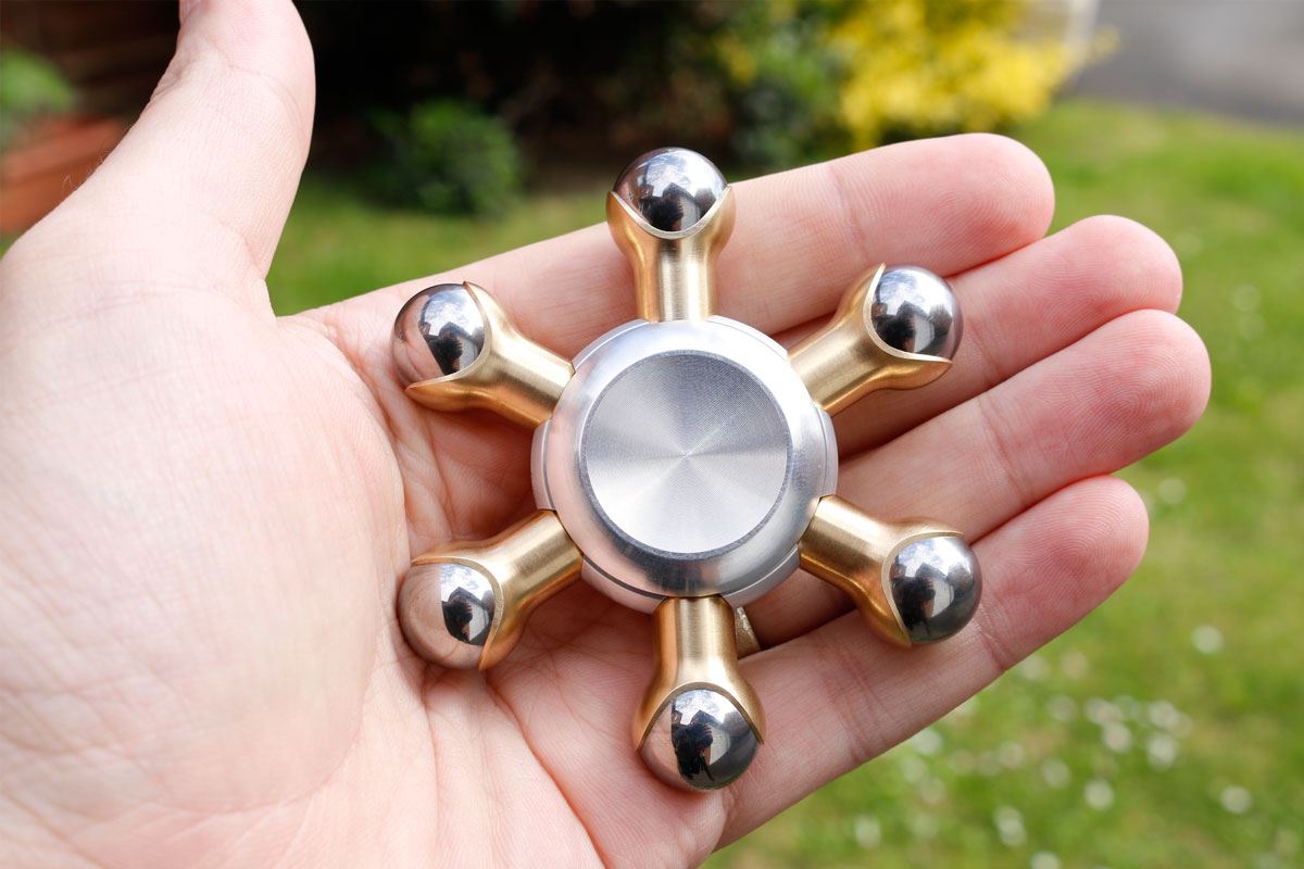 Fidget Spinner Alloy with Competition CERAMIC Bearing UPGRADE LONG SPINNING 
